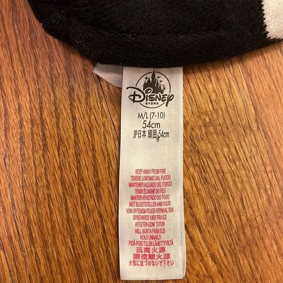 Reversible Star Wars Beanie  - Picture 5 of 5